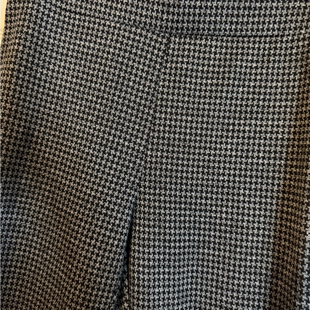 Houndstooth Patterned Pants - Picture 2 of 3